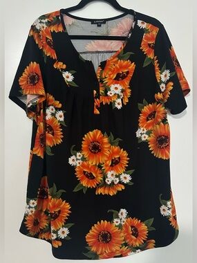 A.Jesdani Plus Size Short-Sleeve Sunflower Henley Tunic Blouse